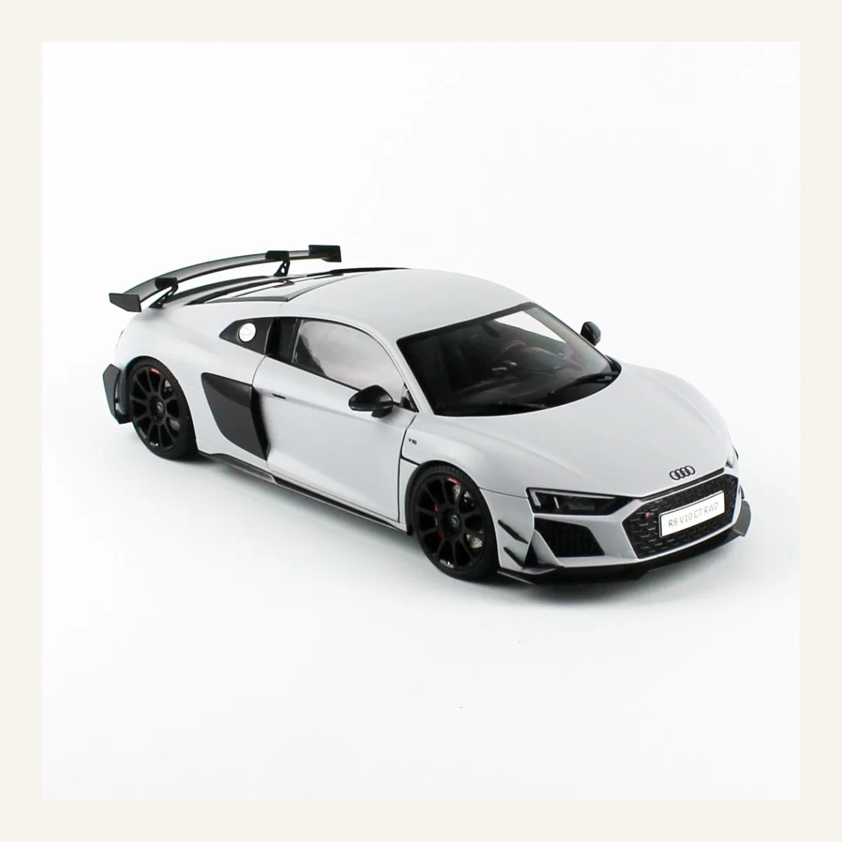 NZG VAKF0357 1/18 Ölçek, Audi R8 2021 Coupe Araba, Metalik Beyaz