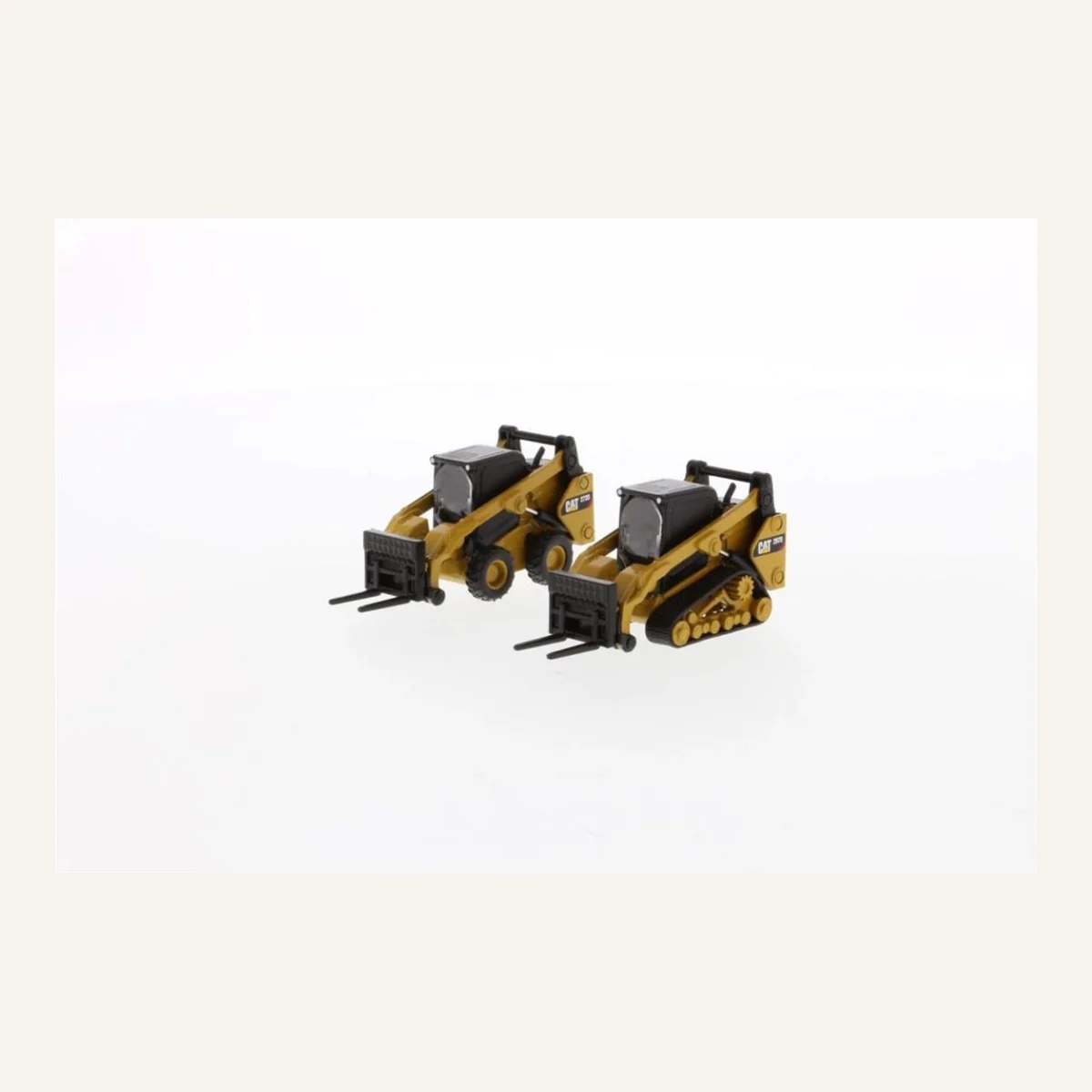 Diecast Masters 85693 1/64 Ölçek, Cat 272D2 ve Cat 297D2 Kombine Yükleyiciler, 2 adet
